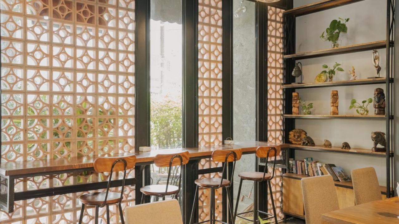 Monsoon Bassac Hotel Пном Пен Екстериор снимка