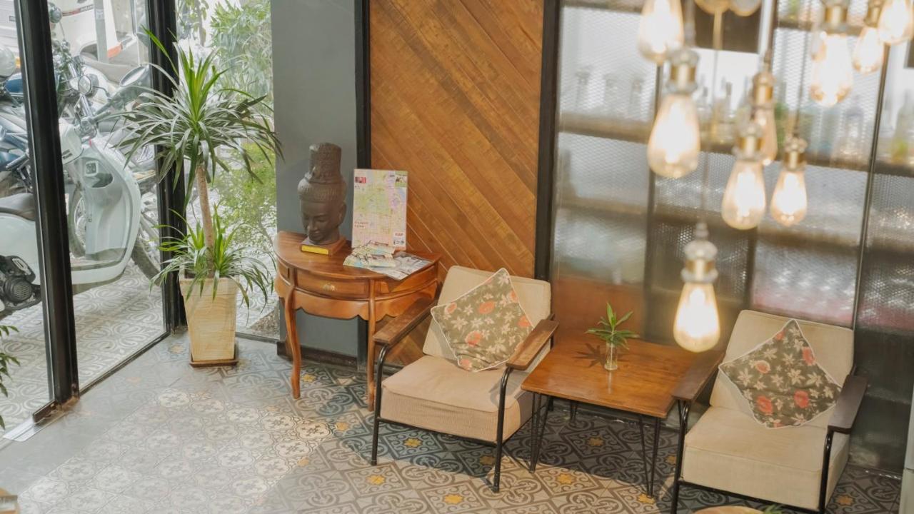 Monsoon Bassac Hotel Пном Пен Екстериор снимка
